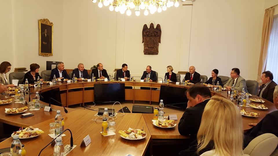 13254337_1144223672307132_2099798618232532510_n