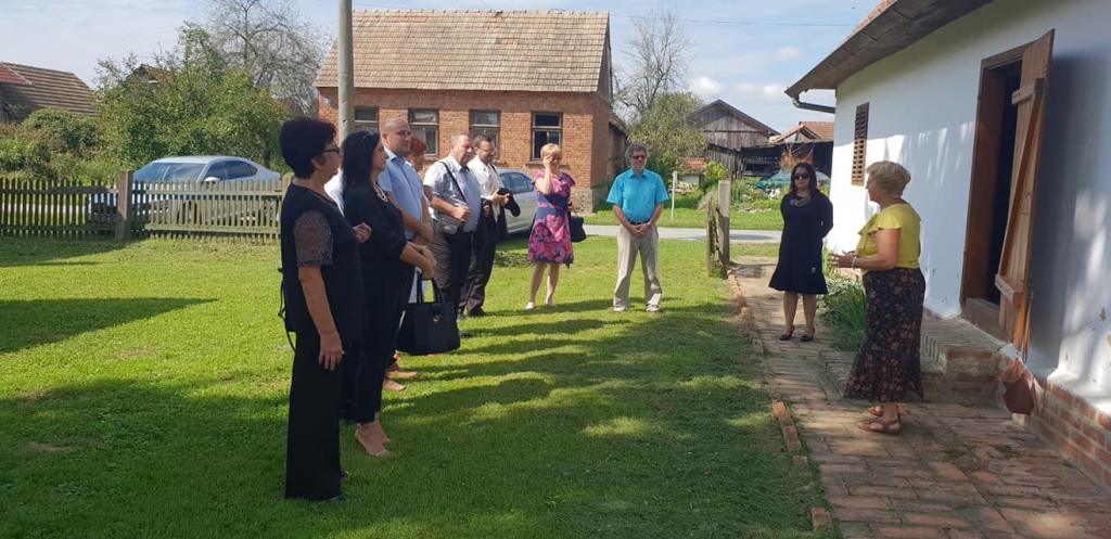 41806542_2078071318922358_3152158987676286976_o