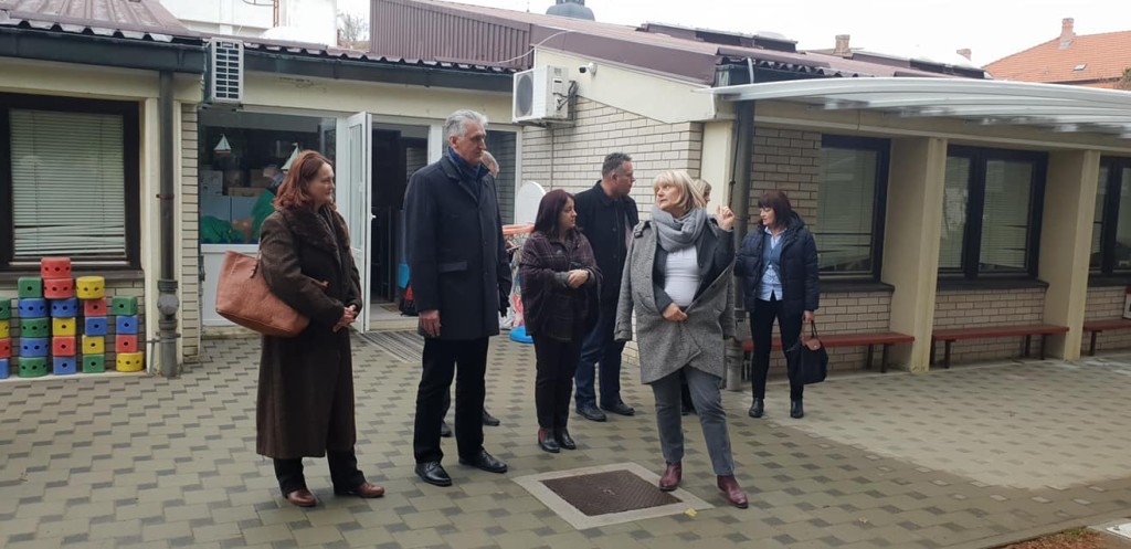 46507231_2168738043189018_7956510345579724800_o