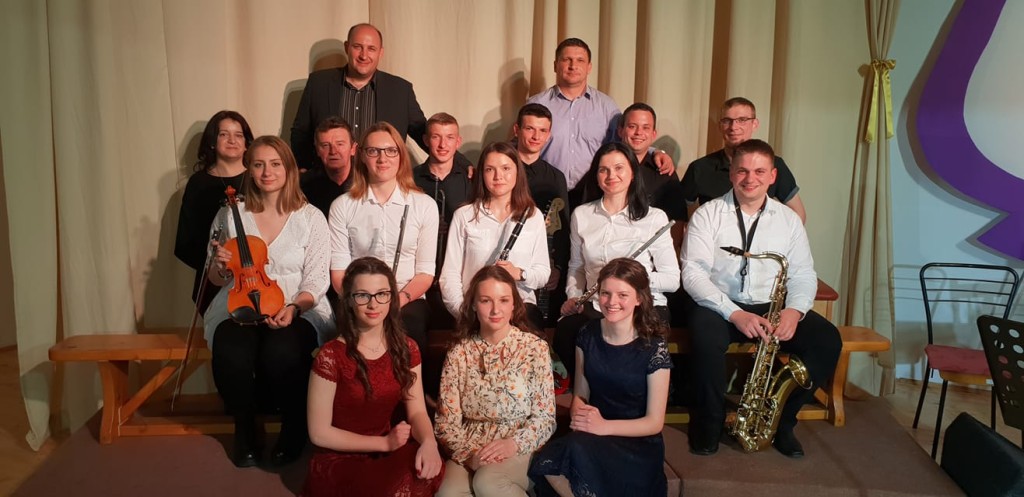 56963259_2379149398814547_12482403322822656_o