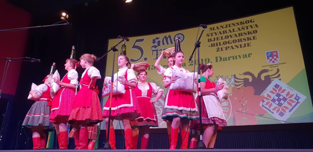 57284607_2380474842015336_2836271105197473792_o