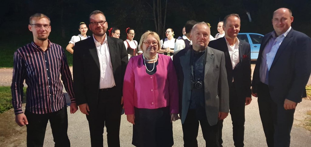 71320972_2673744982688319_1934165215251791872_o