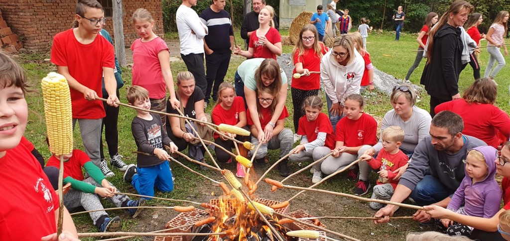 71345238_2661894943873323_6142337041880317952_o