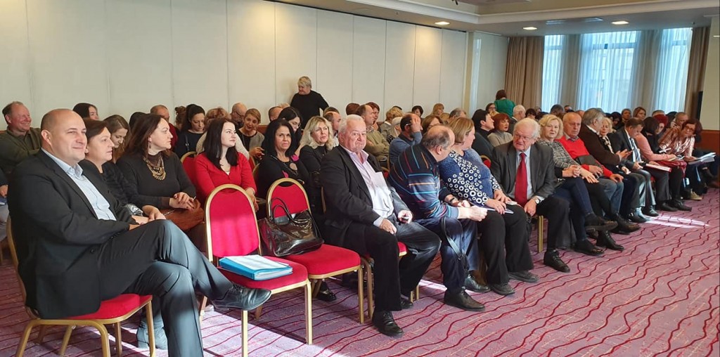 77093077_2809762492419900_6028054421764571136_o