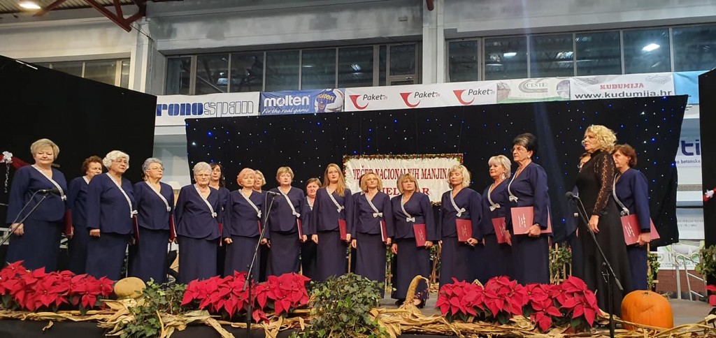 77103141_2813032832092866_669625288807677952_o