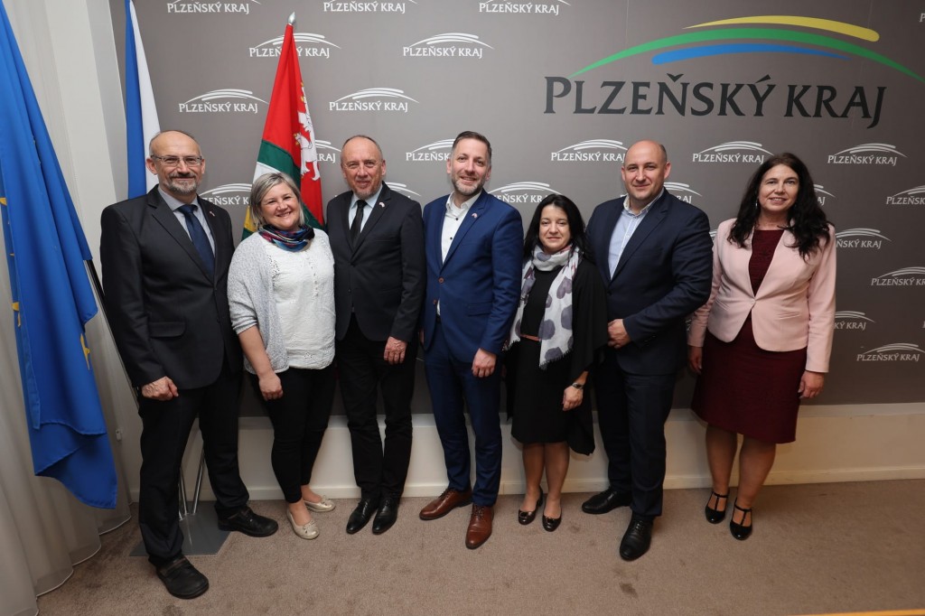 277528088_5250654528330672_8453845021330804542_n