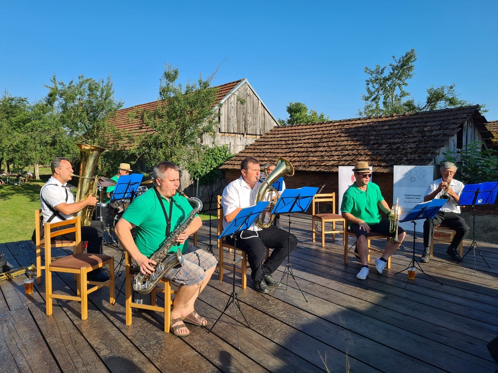 290209665_5512699545459501_8992905850657619546_n