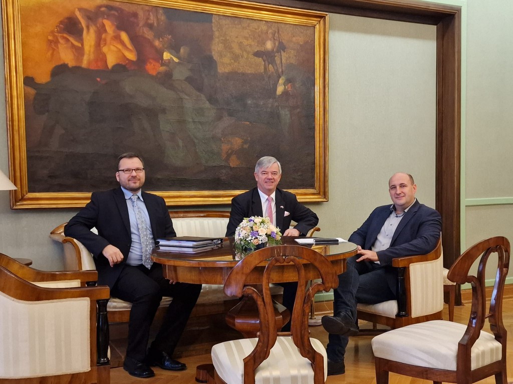 315561200_5926589794070472_8386124379314350296_n