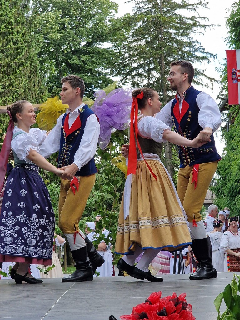 351140319_6559052310824214_6351338807719865736_n