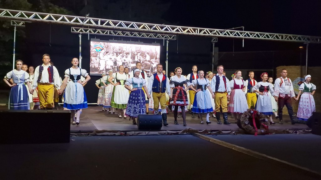 360104894_6680302245365886_3699382449885906643_n