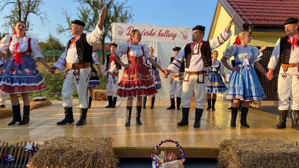 376757789_6868138519915590_2801672896730116655_n