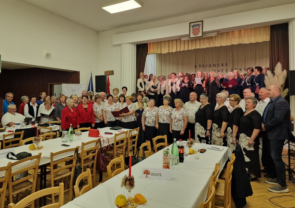 387732903_6976325029096938_2984228158400566843_n