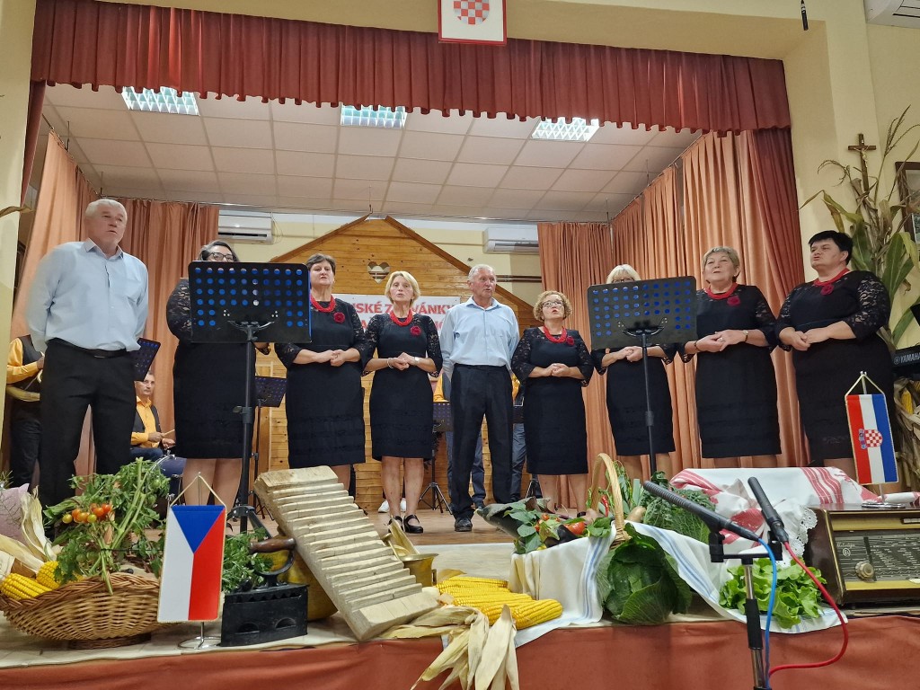 391695792_7004364192959688_4792677017203495146_n