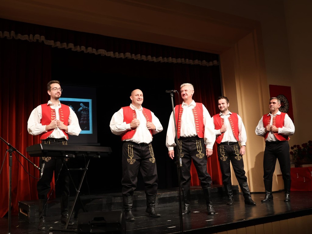 403980793_7134573263272113_2342299920728320065_n